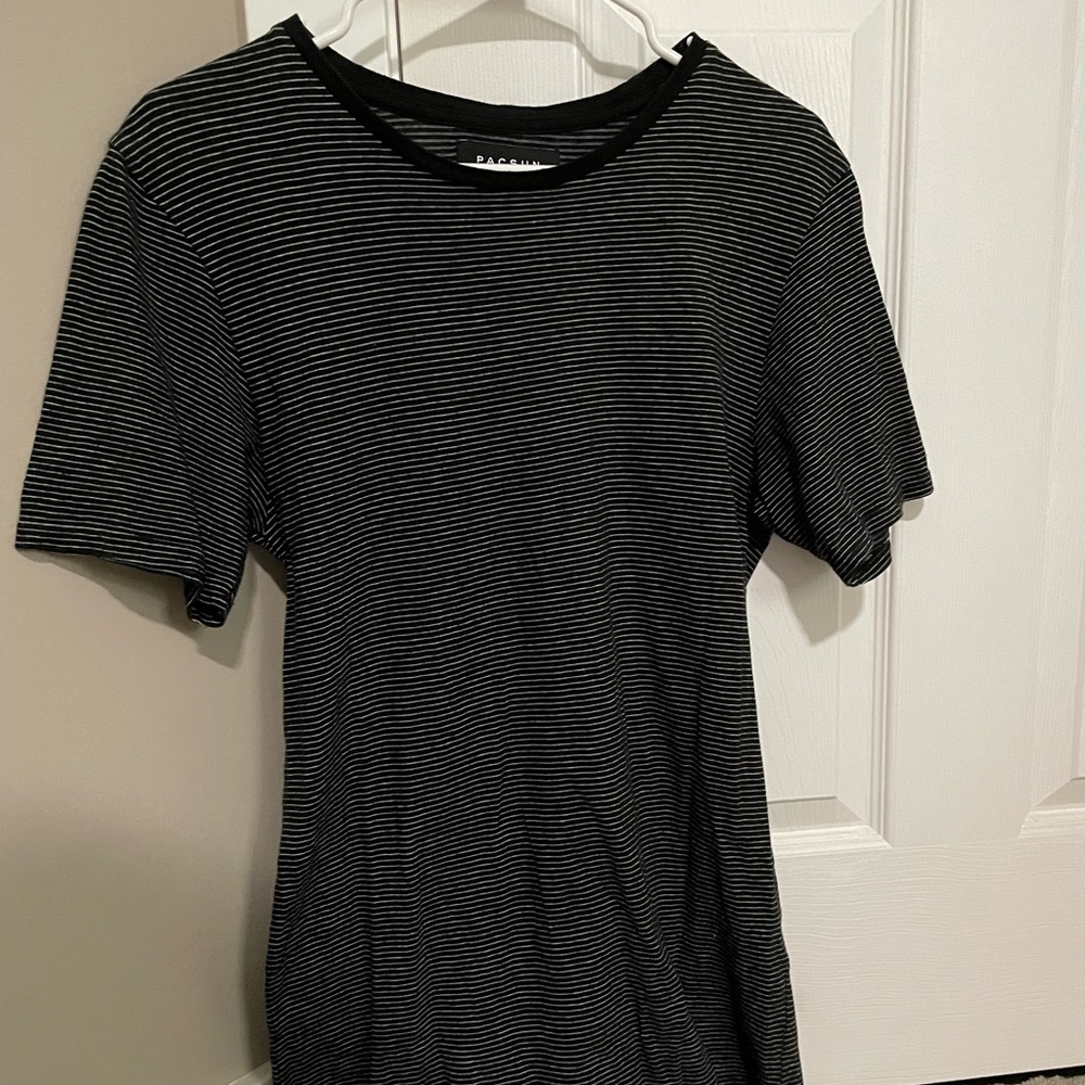PacSun Tee Bundle! (MULTIPLE SIZES)